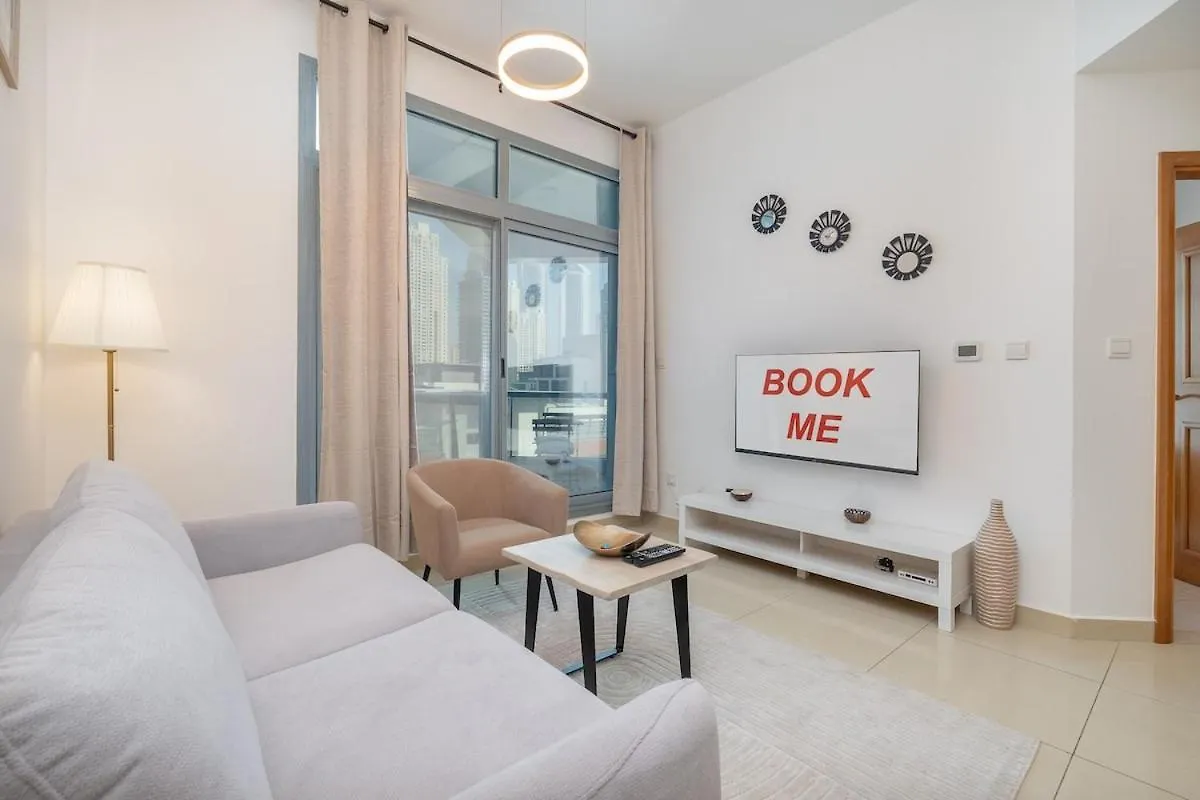 Stylish 1-Bedroom Apartment In Dubai Marina Near The Walk! location