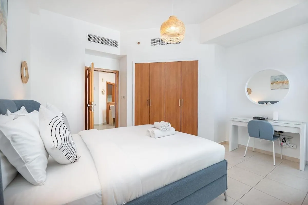 Stylish 1-Bedroom Apartment In Dubai Marina Near The Walk! 0*,